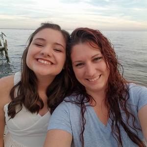 Meet your Posher, Candace